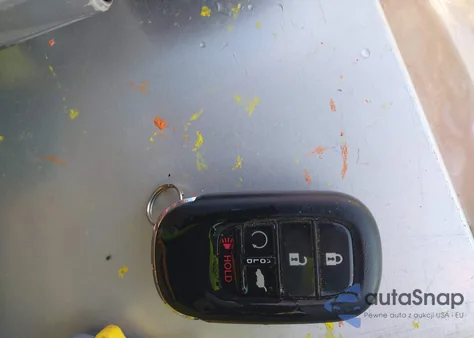 2017 Honda Ridgeline Rtl z USA, uszkodzony, nr VIN 5FPYK3F5XHB015823